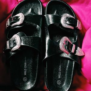 Wild Diva Farrah Slide Sandal - Size 10
